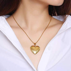 Yellow Chimes Pendant for Women Golden Openable Heart Photo Frame Locket Gift Jewelry Pendant Necklace for Men and Women.
