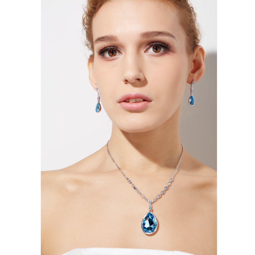 Yellow Chimes Crystals from Swarovski Meringue Blue Crystal Necklace Pendant for Women and Girls