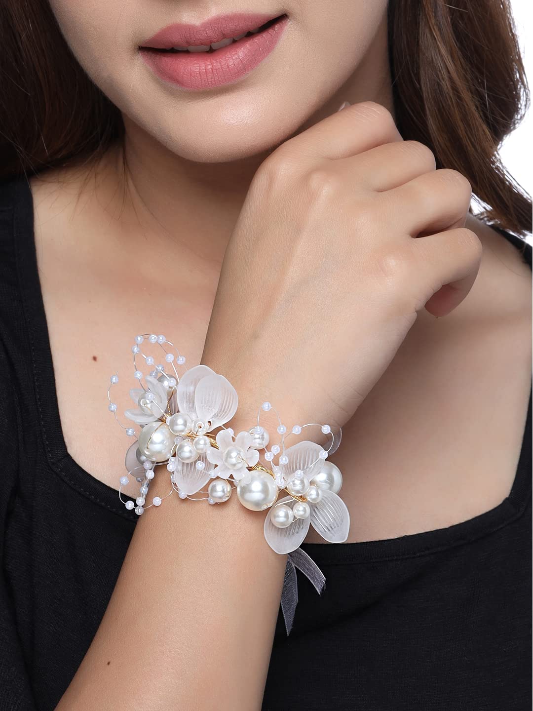 Bridesmaid flower bracelet, Women's Fashion, Jewelry & Organisers, Bracelets  on Carousell