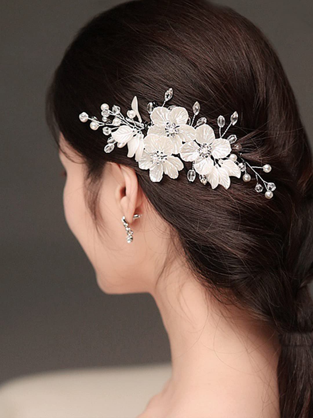 7 Fancy Juda Hair Accessories That Make For A Head-Turning Bride