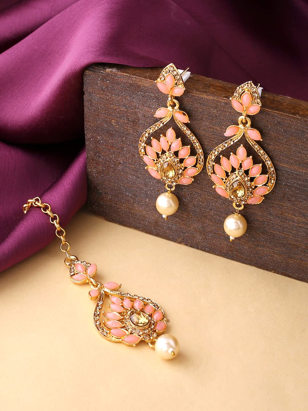 Golden Gold Earrings And Mangtika Set at Rs 350/piece in Mumbai | ID:  26010699033