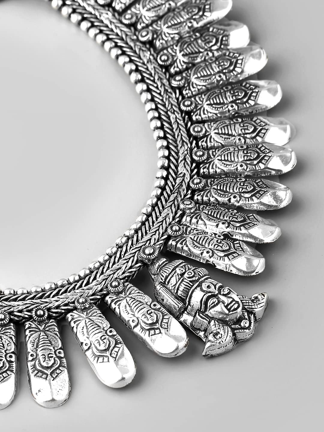 Latha Silver Necklace