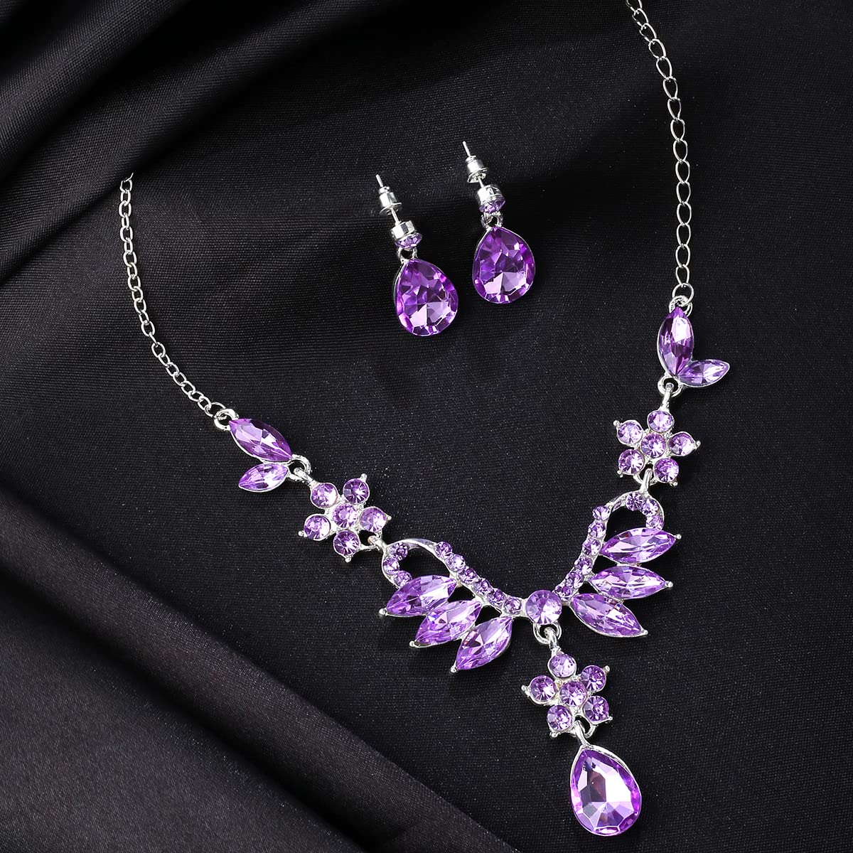 Yellow Chimes Jewellery Set For Women Floral Crystal Studded Silver Toned Designed Necklace Set For Women and Girls