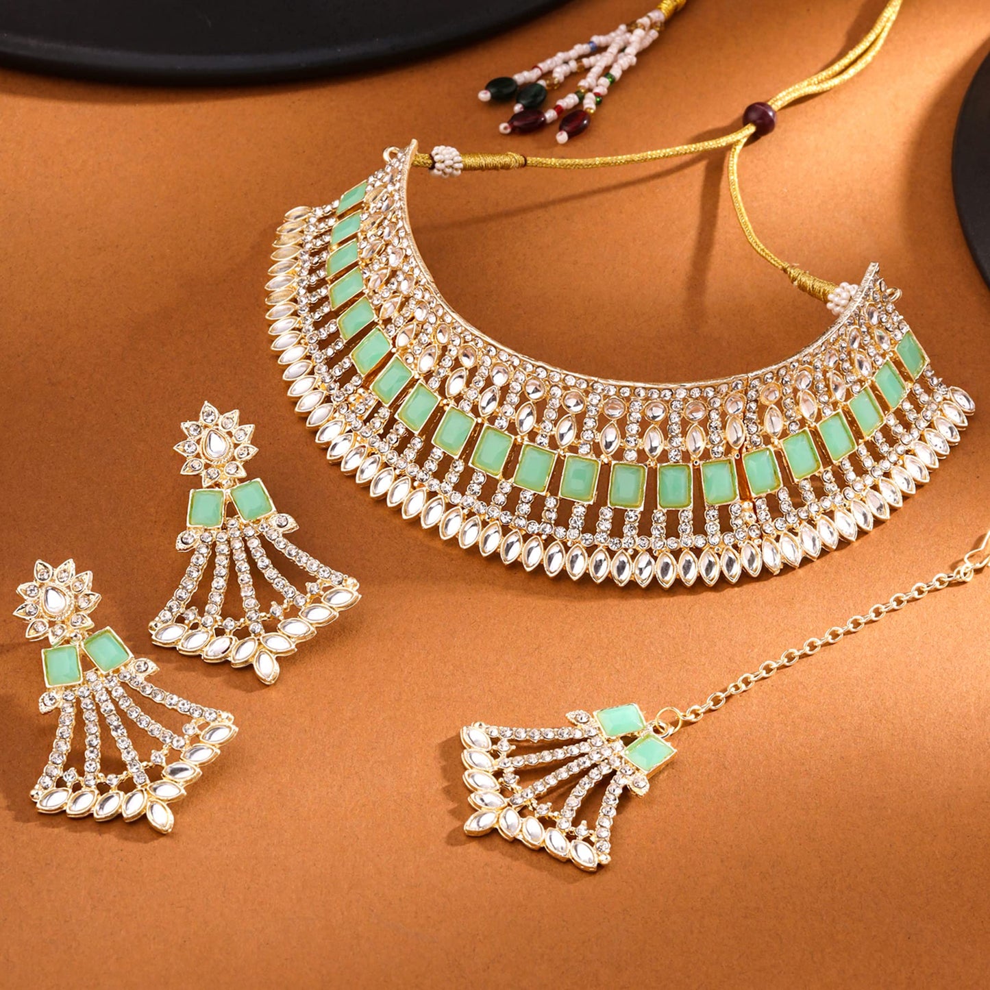 Yellow Chimes Jewellery Set for Women and Girls Kundan Necklace Set Gold Plated Kundan & Green Crystal Studded Choker Necklace Set | Birthday Gift for girls and women Anniversary Gift for Wife